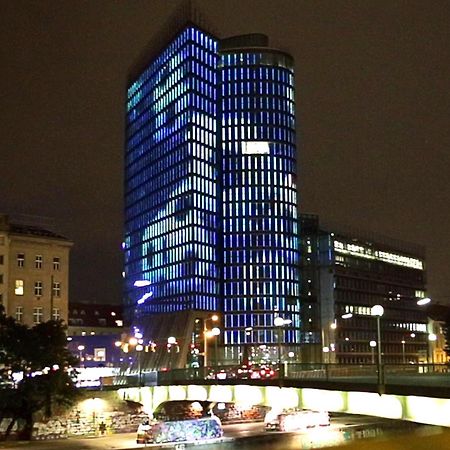 וינה Family Deluxe A Stone Throw From The City Centre And Danube מראה חיצוני תמונה
